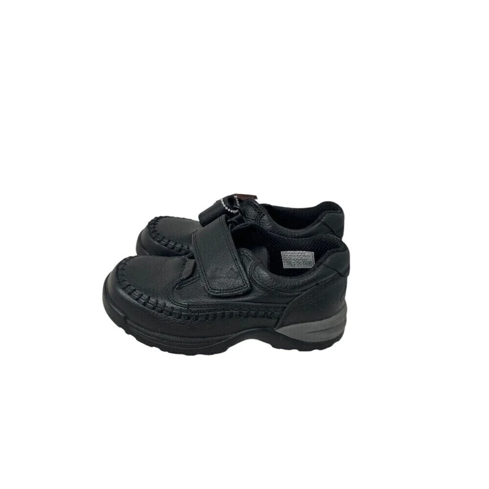 Clarks Caribou Sneakers Kids Size 9 9.5 M Black Gray Leather Hook Loop Closure